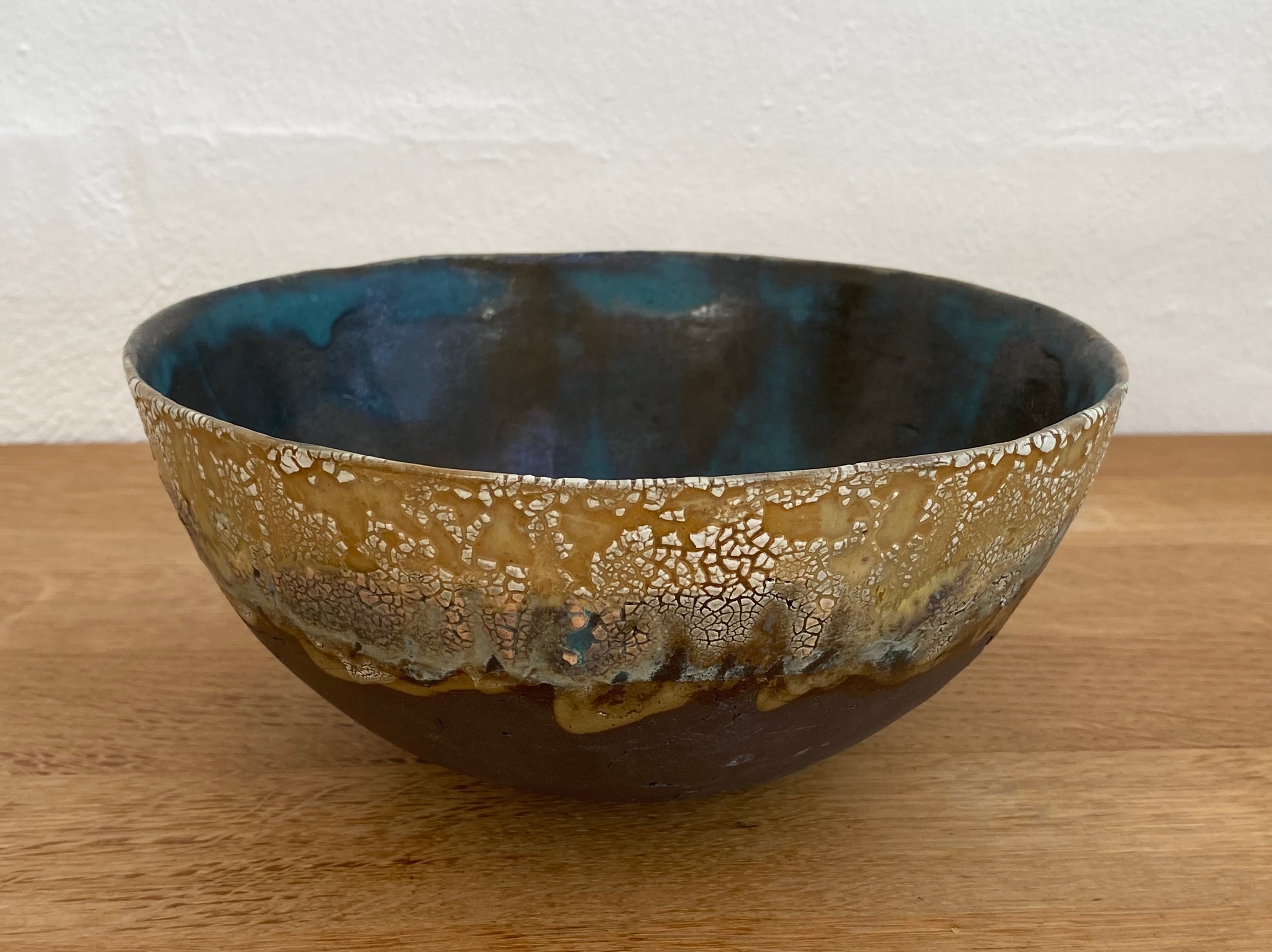 Skål m. kravleglasur  udvendig  9 cm x 19 cm,  750,00 kr